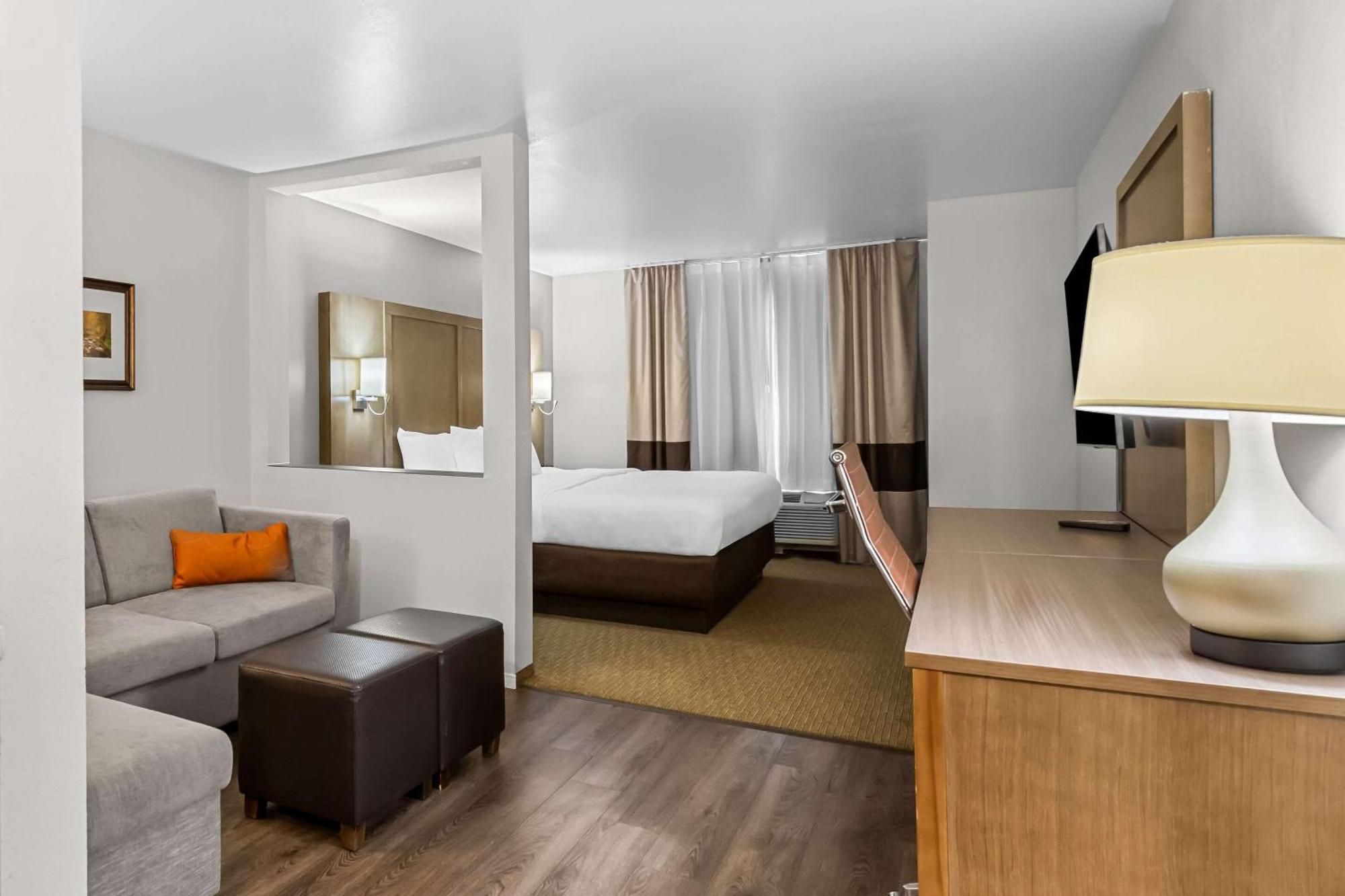 קולומביה Comfort Suites מראה חיצוני תמונה