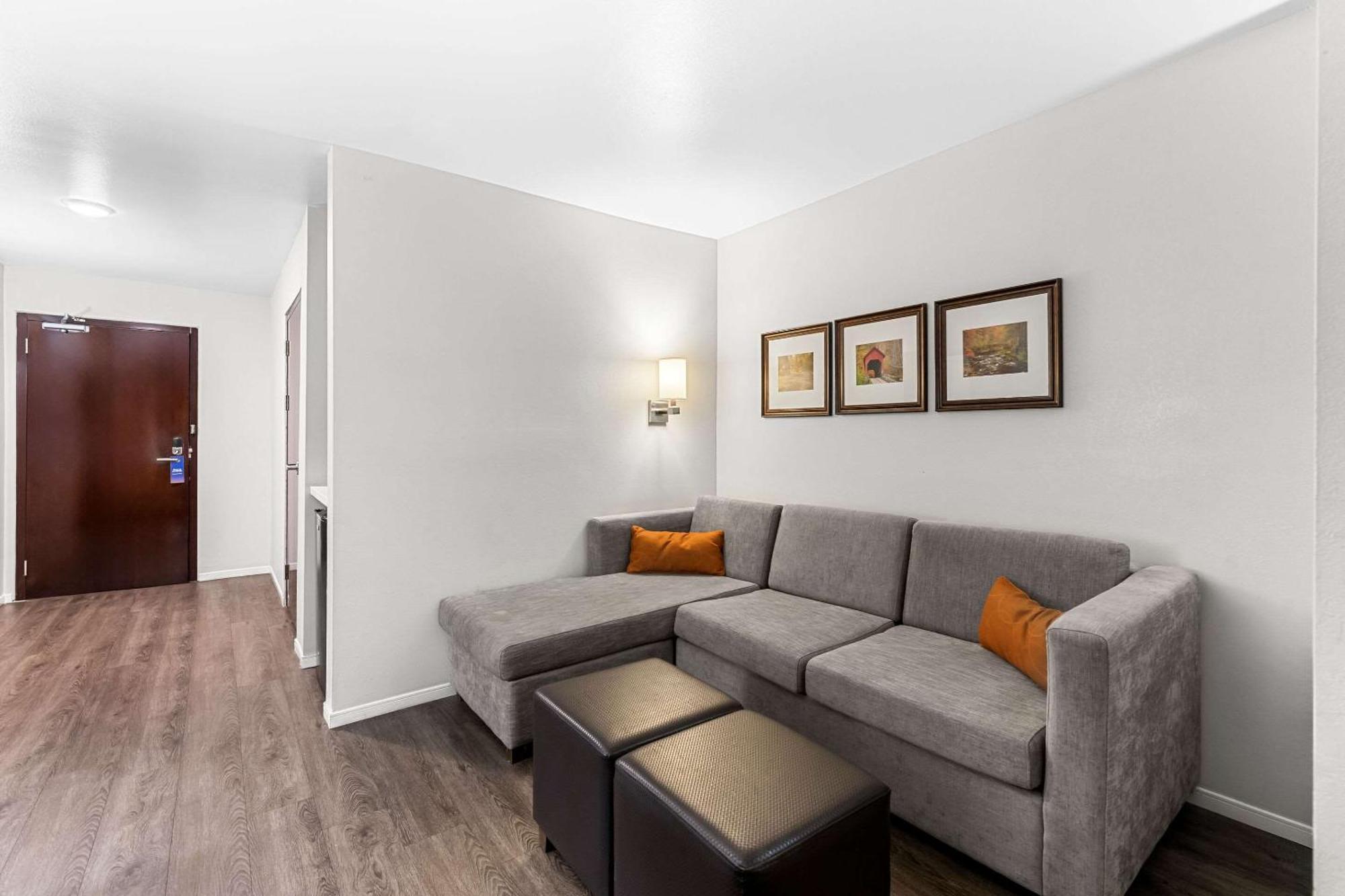 קולומביה Comfort Suites מראה חיצוני תמונה