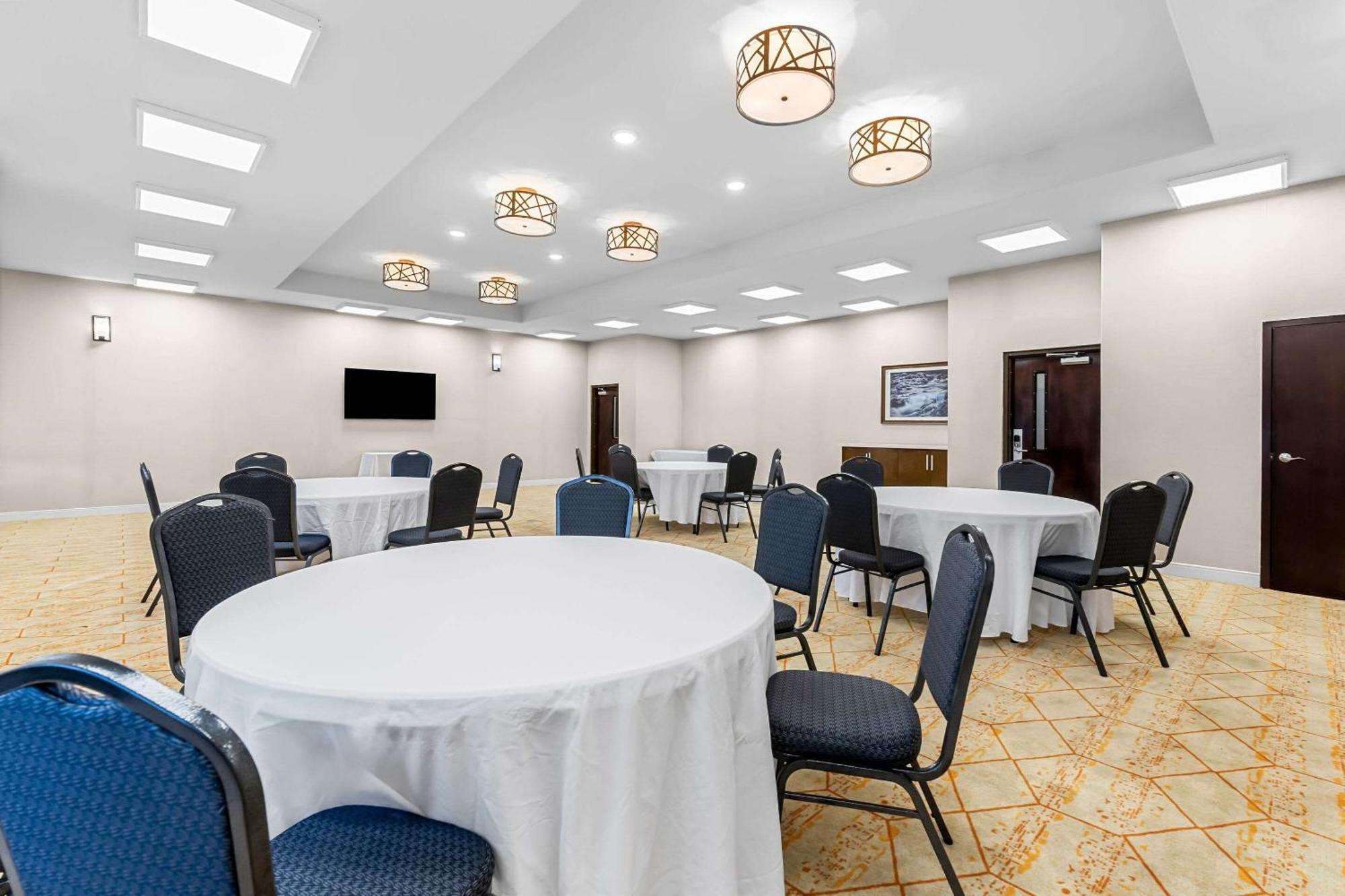 קולומביה Comfort Suites מראה חיצוני תמונה